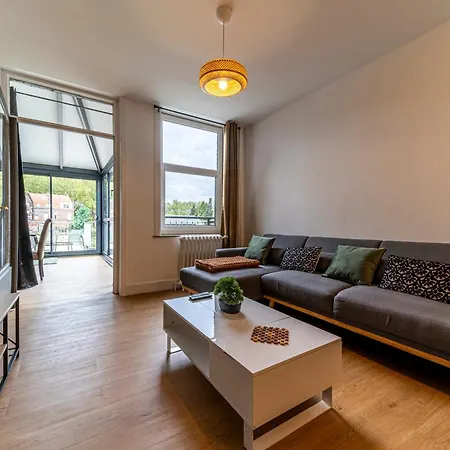 L'holden - 2 Beds - Terrace - Wifi - Tram