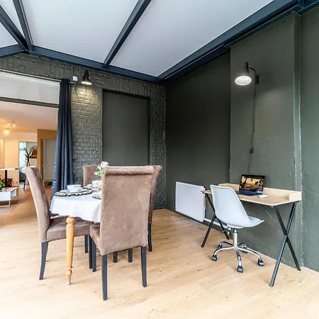 L'holden - 2 Beds - Terrace - Wifi - Tram شقة *