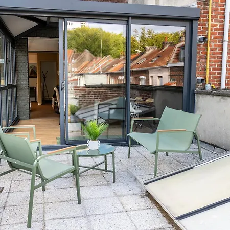 L'holden - 2 Beds - Terrace - Wifi - Tram